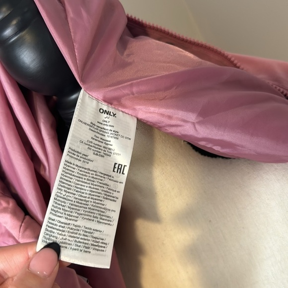 ONLY Women’s Pink Long Sleeve Full Zip Soft Jacket Sz M - Picture 7 of 7